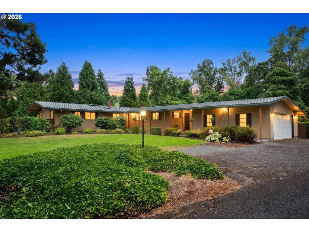 9324 Ne Levee Rd, Portland