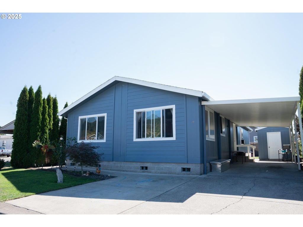 221 Nw Blair St 27, Sheridan