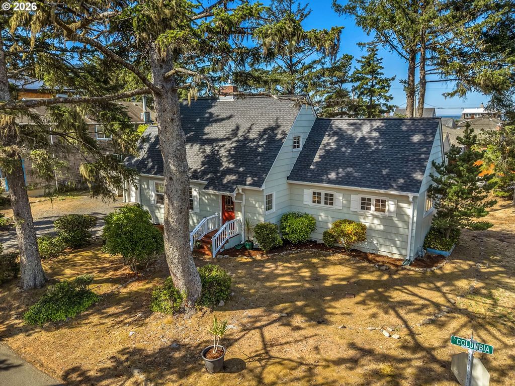 2132 S Columbia St, Seaside