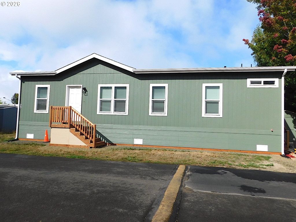 2657 N Hwy 101 23, Seaside