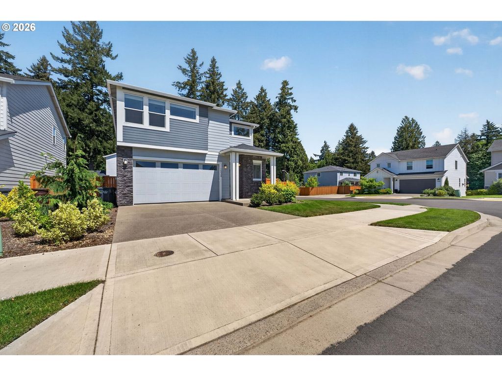 1534 Ne 12th Pl, Canby