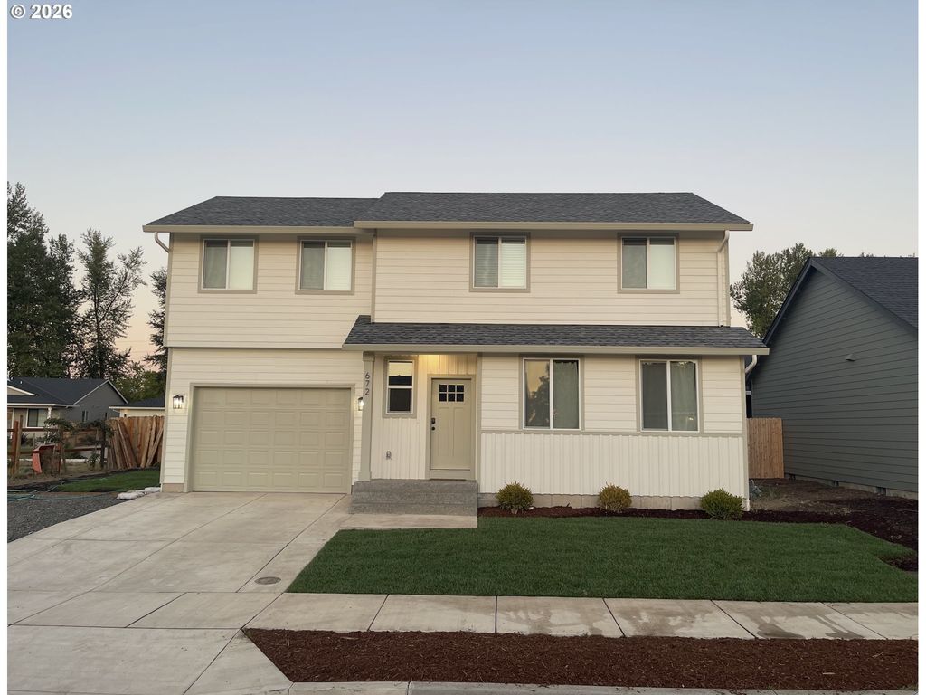 672 Parker Loop, Silverton