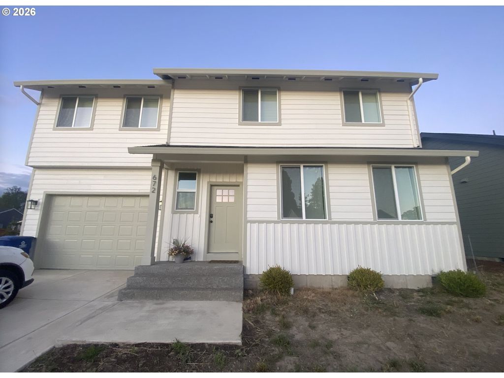 672 Parker Loop, Silverton