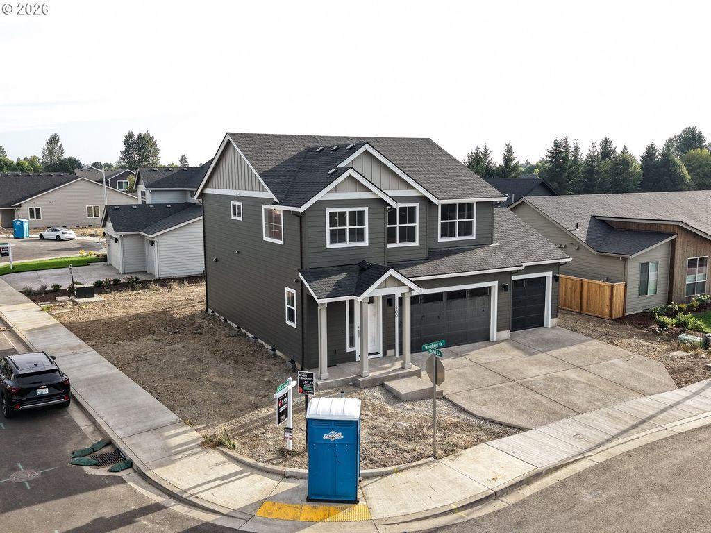 500 Wingfield Dr, Molalla