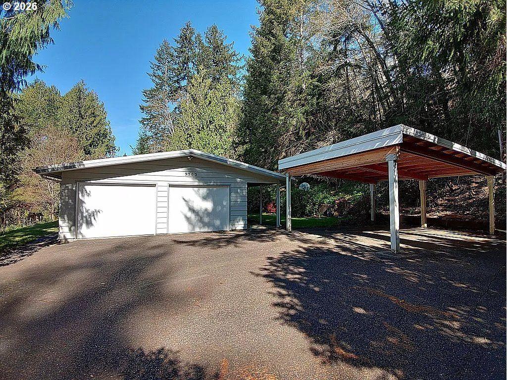 9363 Highway 126, Mapleton