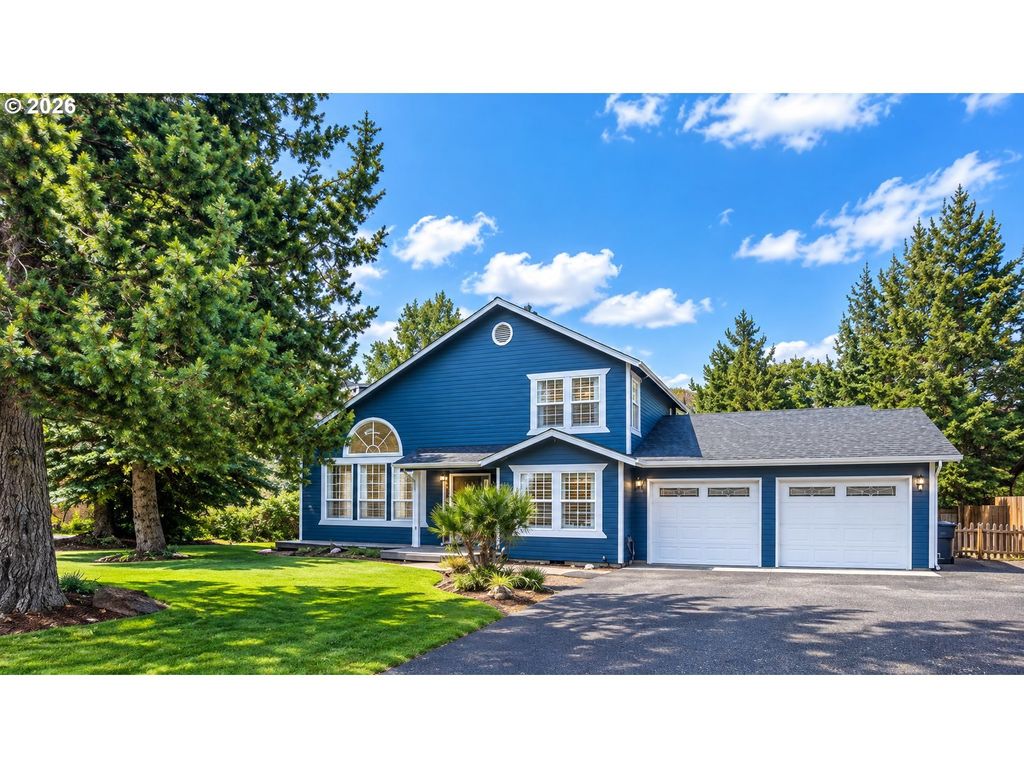 3597 Sw 32nd St, Redmond