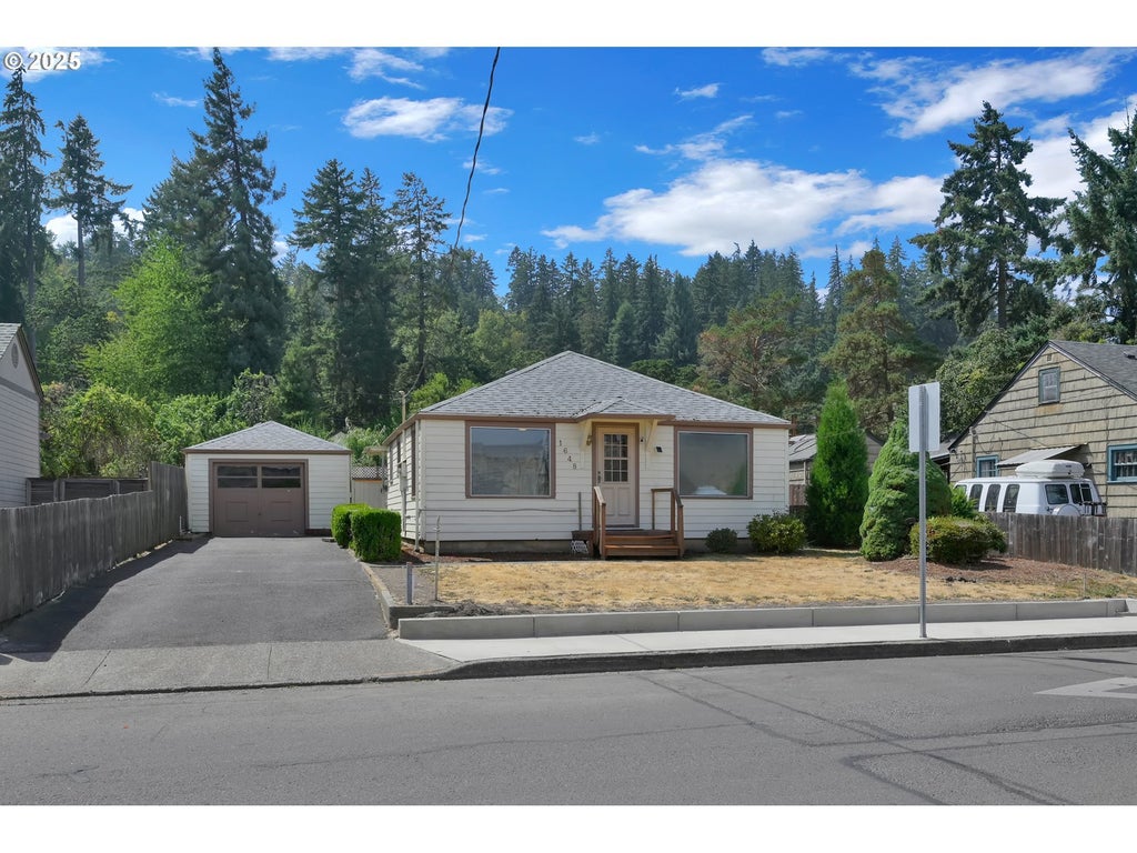 1648 Augusta St, Eugene