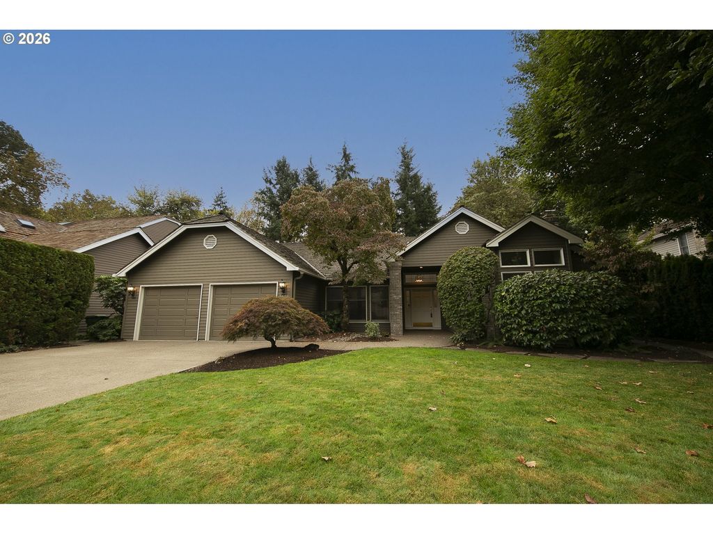 5698 Charles Cir, Lake Oswego