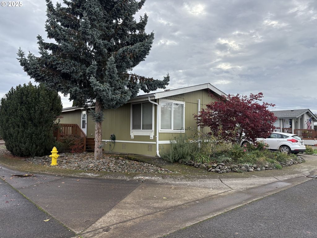 1699 N Terry St 272, Eugene