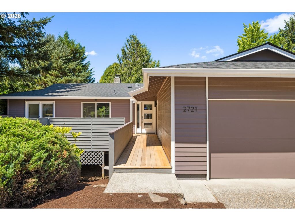 2721 Sw Plum Ct, Portland