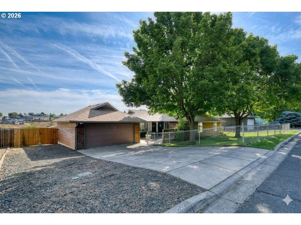 1841 Sw Athens Ave, Pendleton