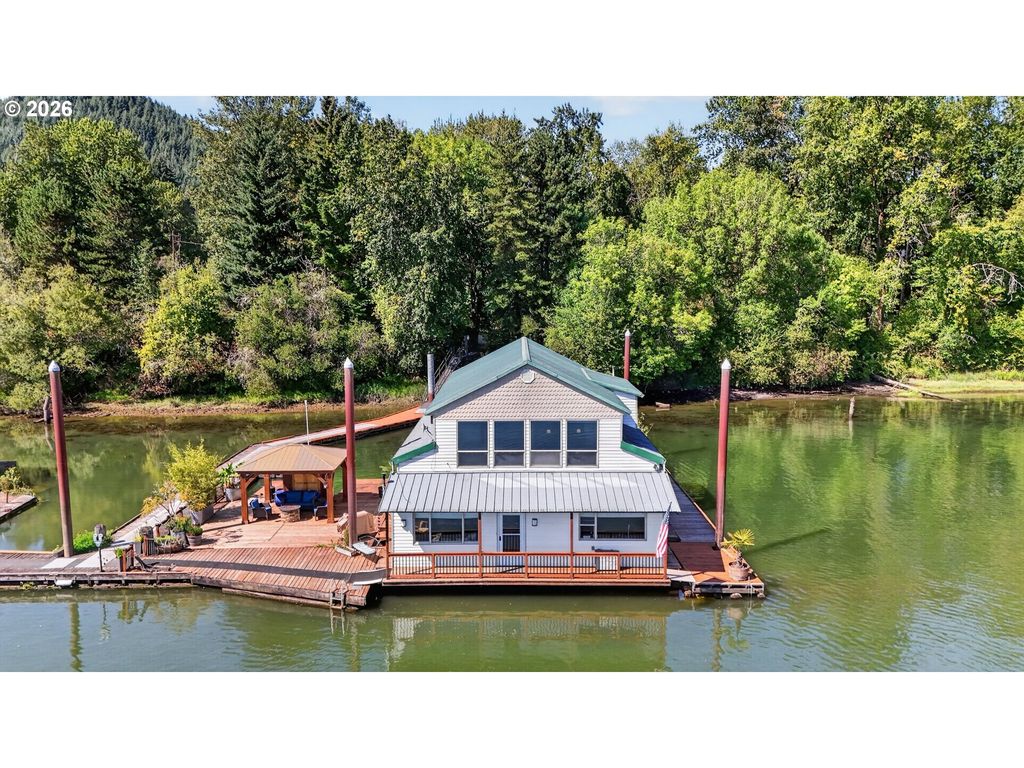 26312 Nw St Helens Rd B, Scappoose