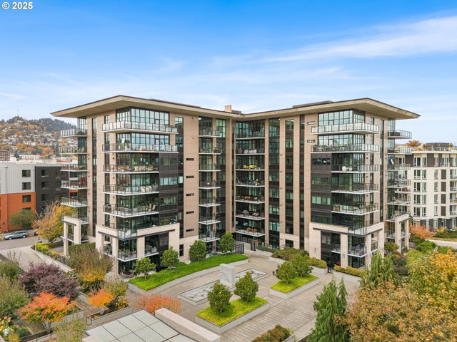 1830 Nw Riverscape St 406, Portland