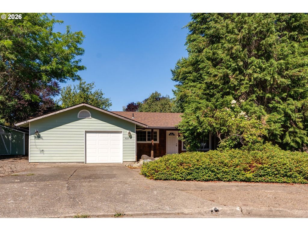 3005 E Lindquist Ct, Newberg
