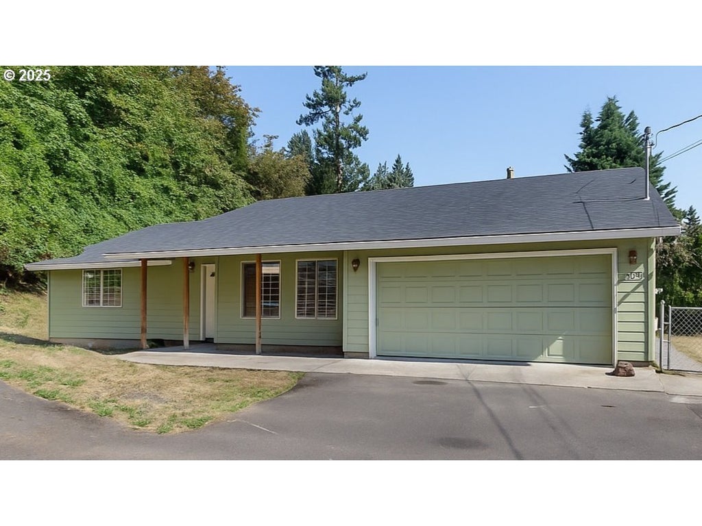 1229 Charman St, Oregon City