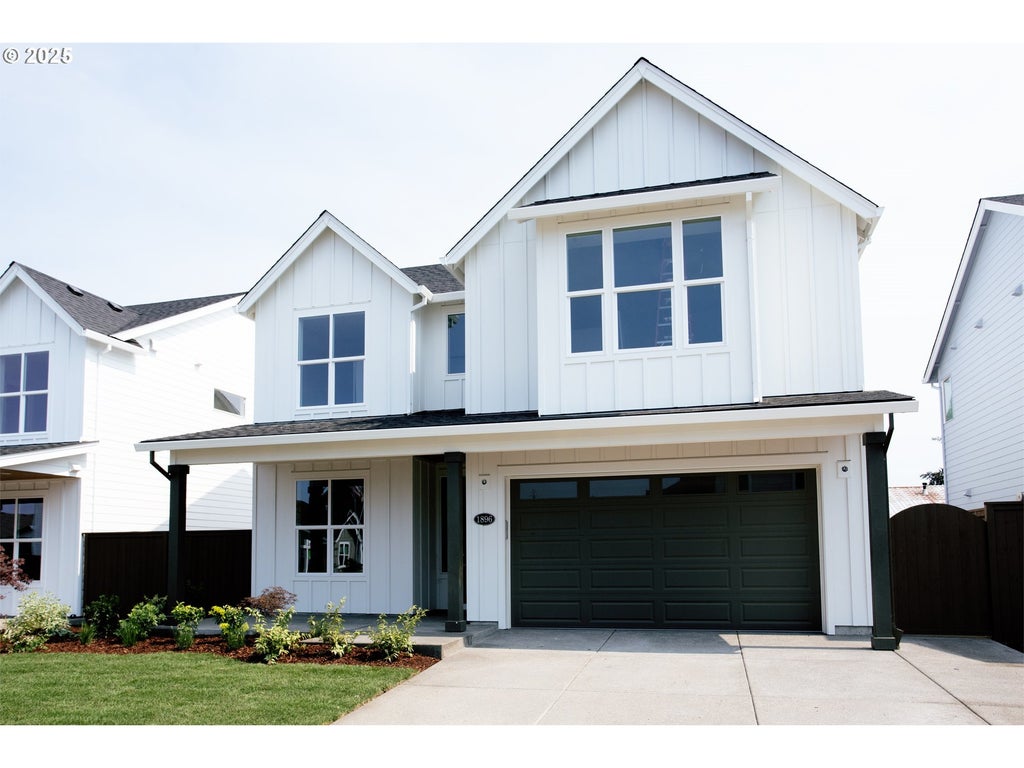 1896 S Holly St, Canby