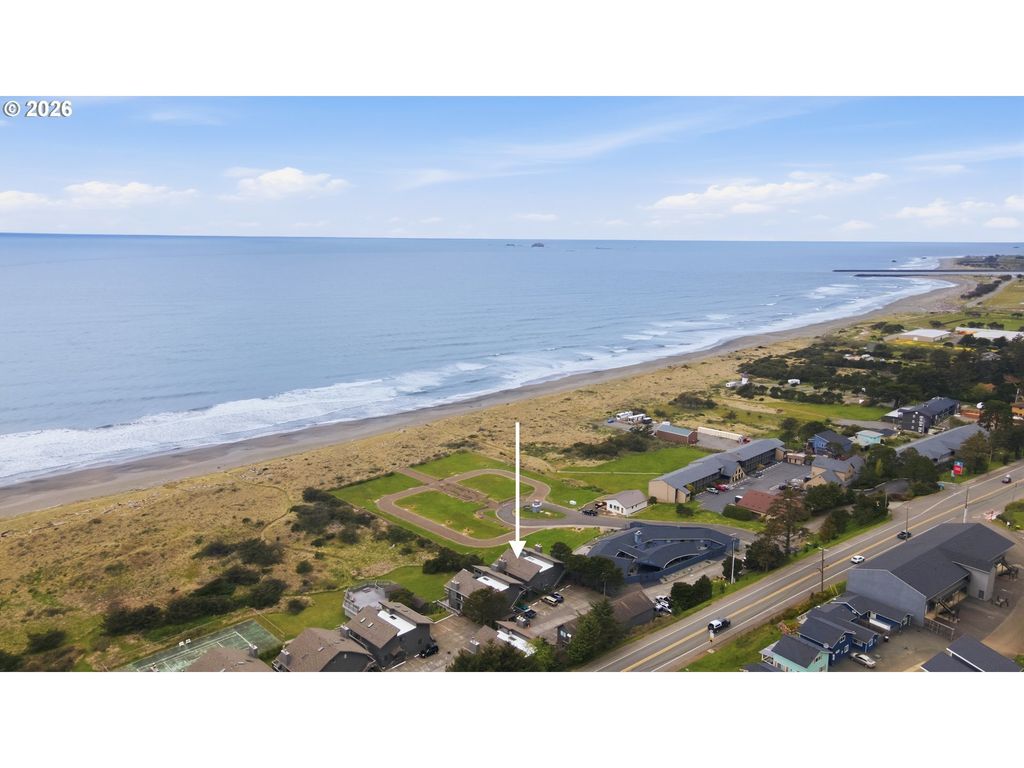 29134 Ellensburg Ave 1, Gold Beach