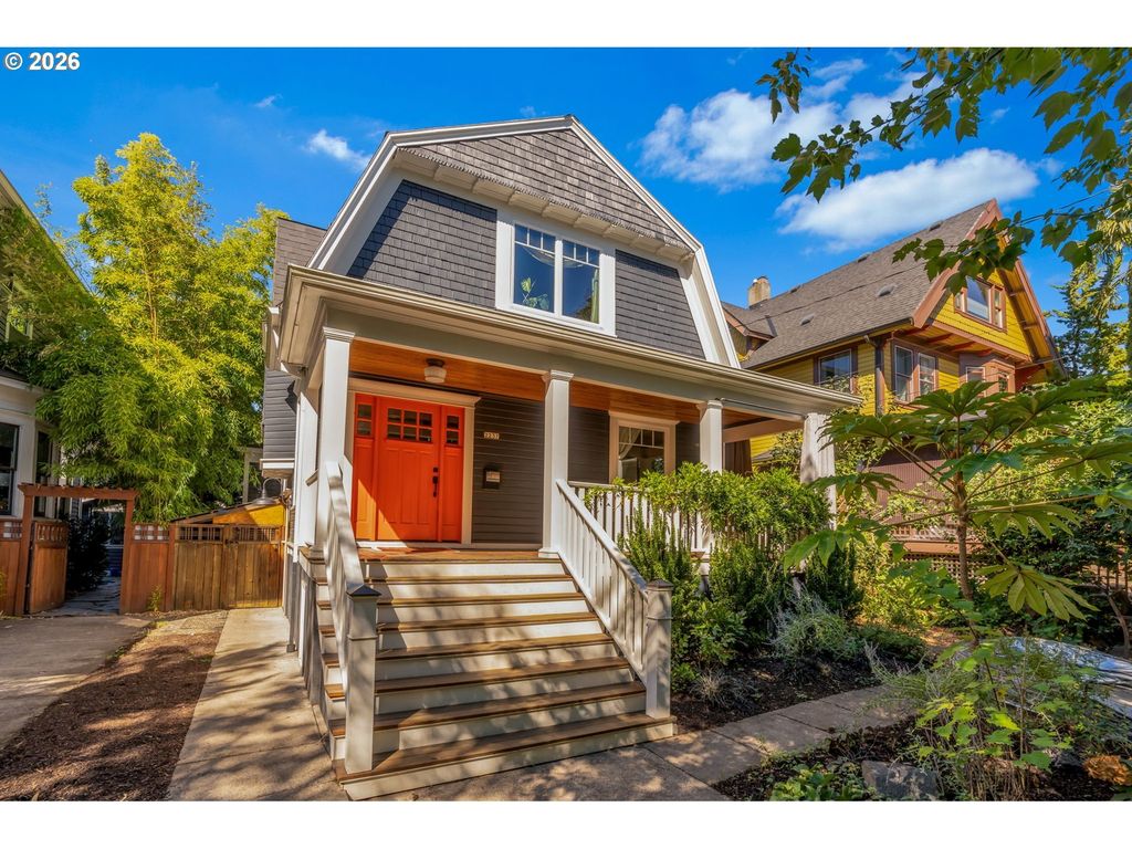2237 Ne Clackamas St, Portland