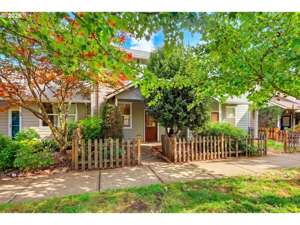 28 Lawrence St, Eugene