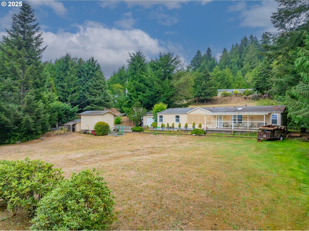 94572 Elderberry Ln, Coquille