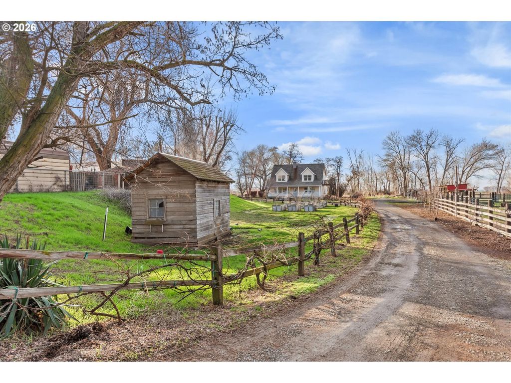 10 W Sprague St, Echo