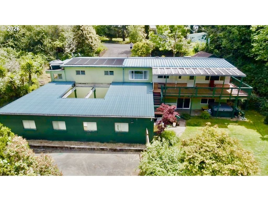 17812 Aqua Vista Ln, Brookings