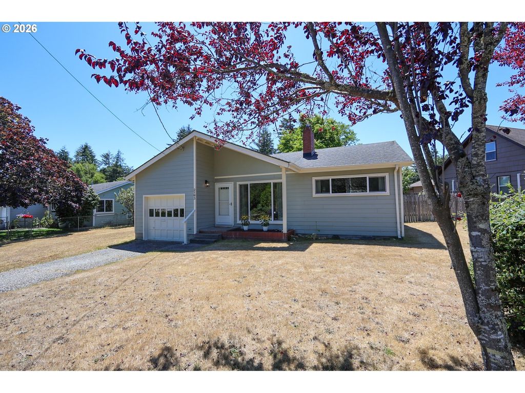 2193 Juniper Ave, Coos Bay