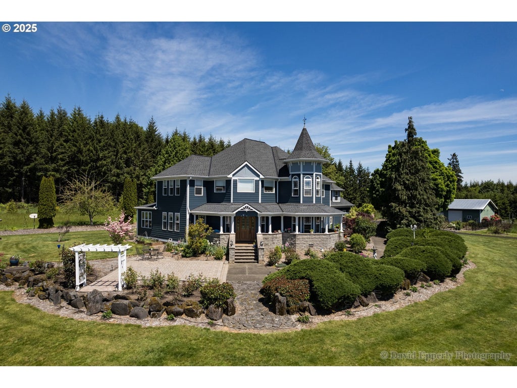 60750 Robinette Rd, St. Helens