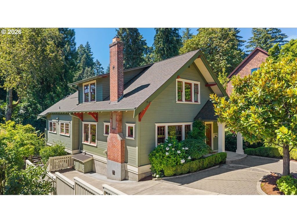 2328 Sw Broadway Dr, Portland
