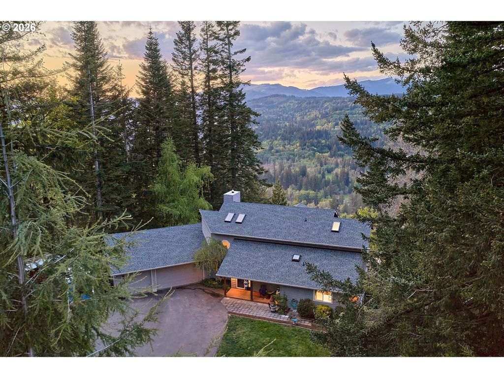 832 Wildlife Dr, Washougal