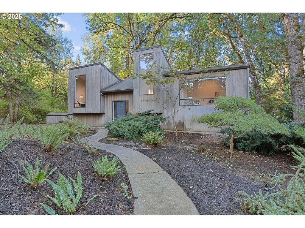 4298 River Rd S, Salem