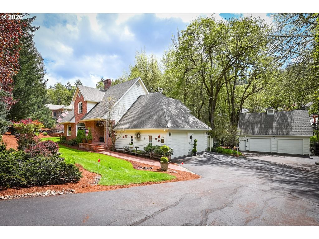 539 Wild Fern Dr, Winchester