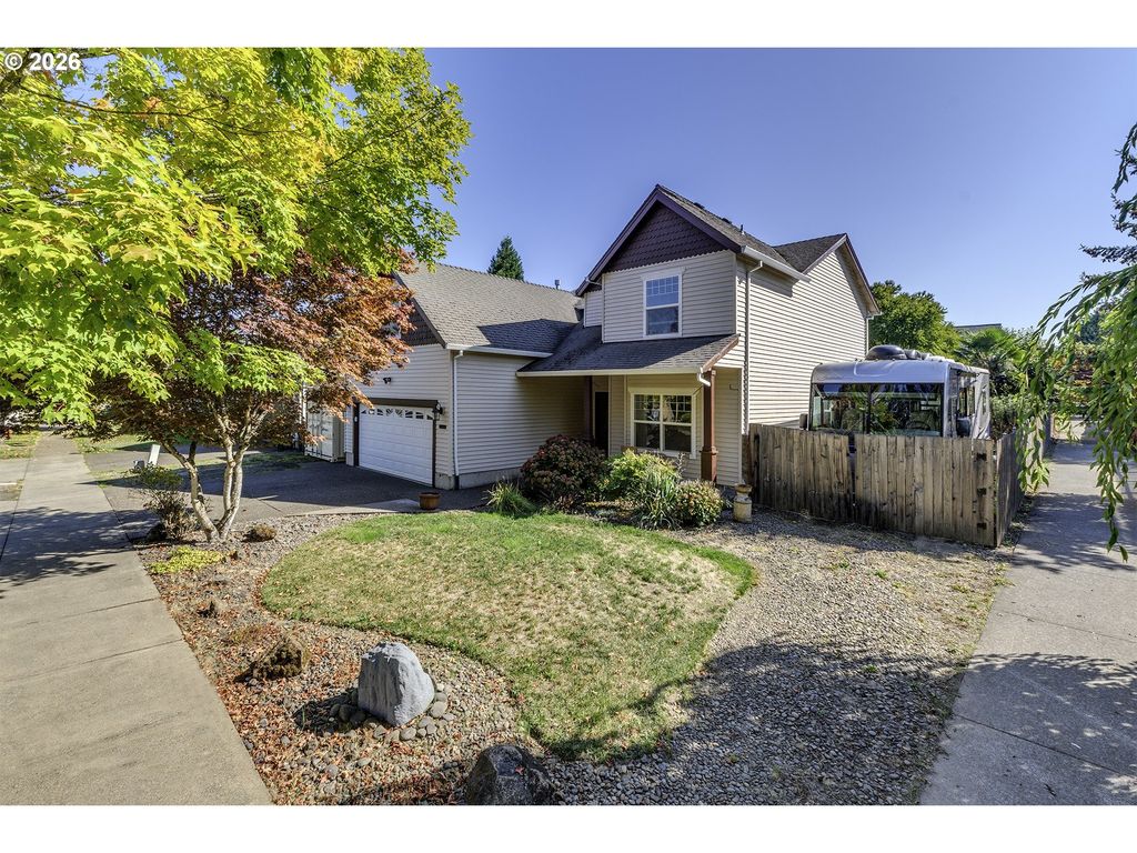 1204 33rd Pl, Forest Grove