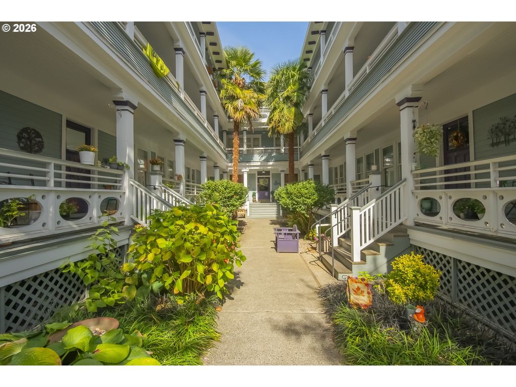 2127 Nw Irving St 301, Portland