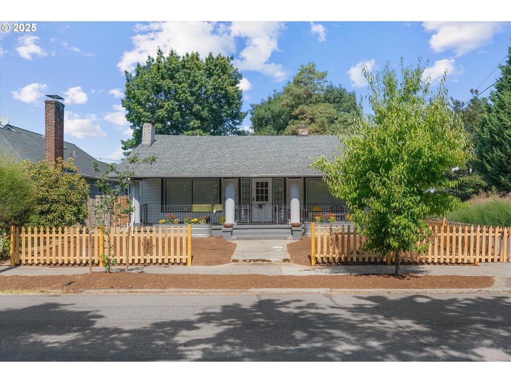 3415 Ne Killingsworth St, Portland