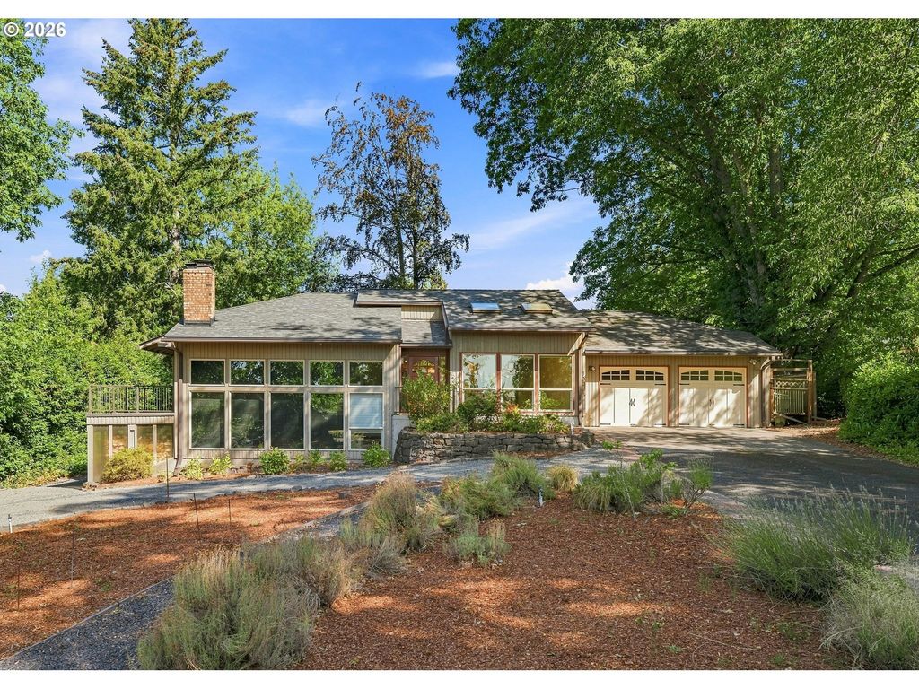 10225 Nw Lee St, Portland