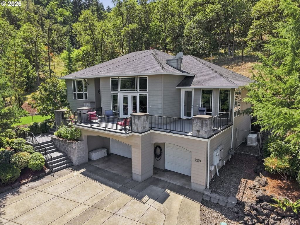 239 Winchester Creek Ave, Winchester