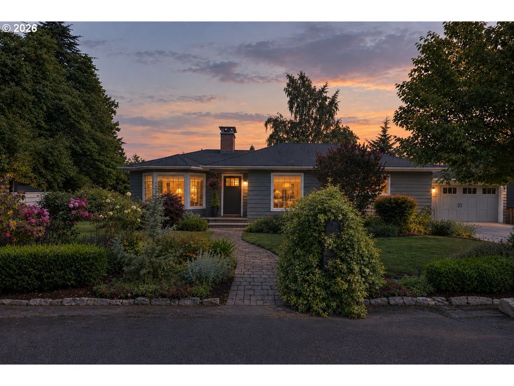 8795 Sw Birchwood Rd, Portland