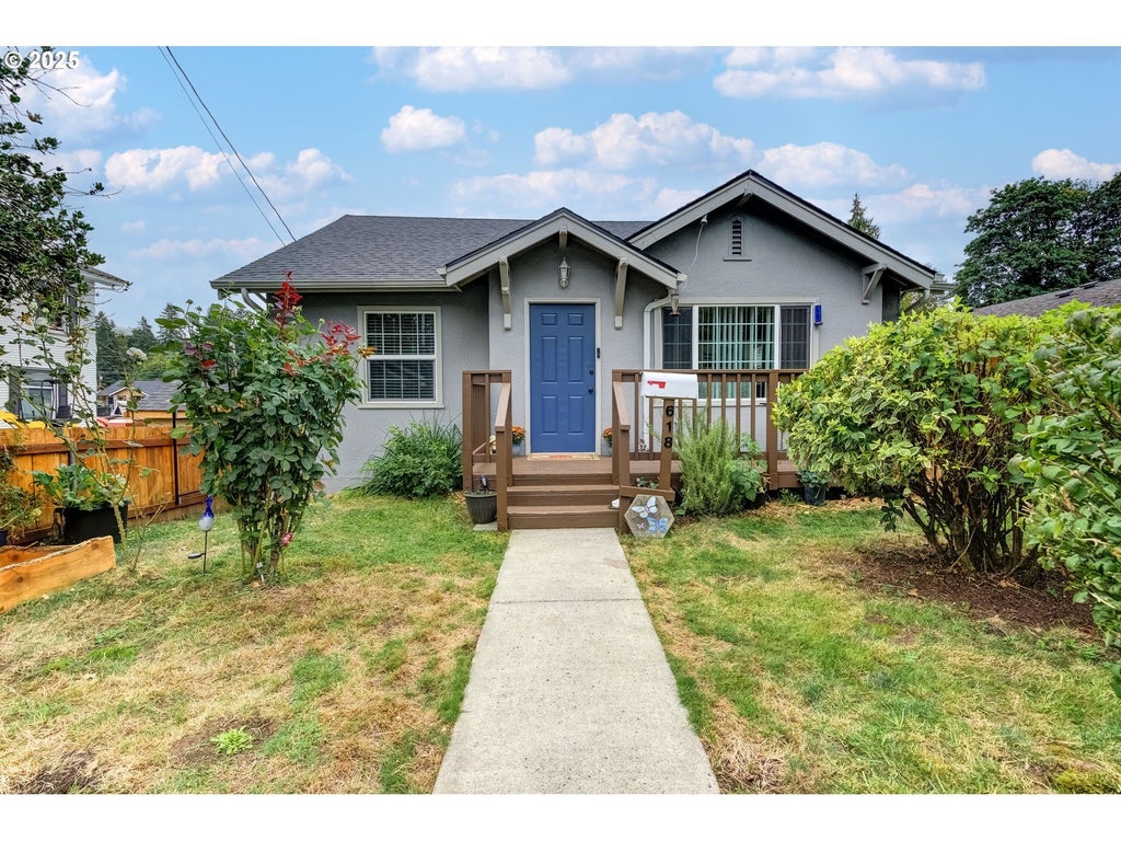 618 N 1st Ave, Kelso