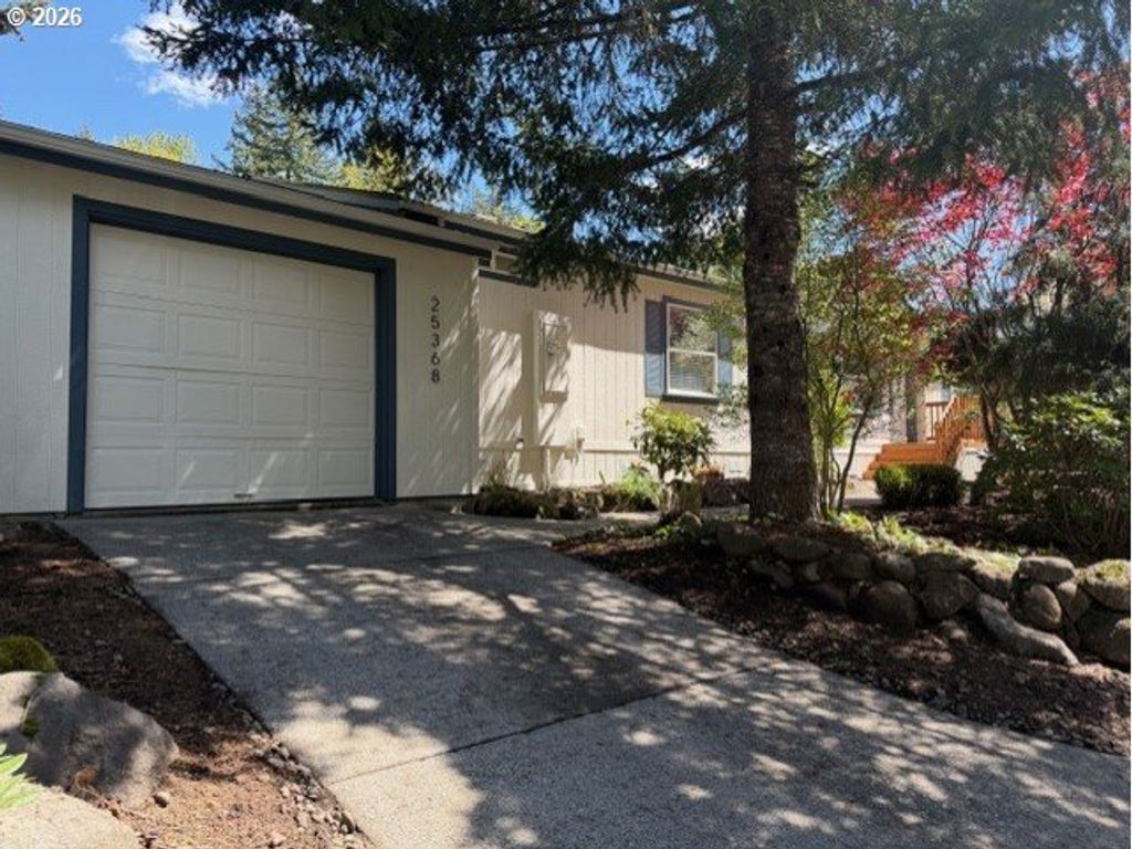 25368 E Cedar Glen Loop, Welches