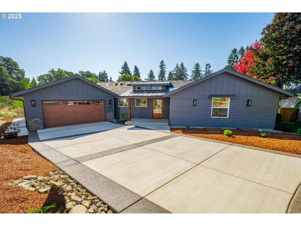 1660 Scardi Blvd, Sutherlin