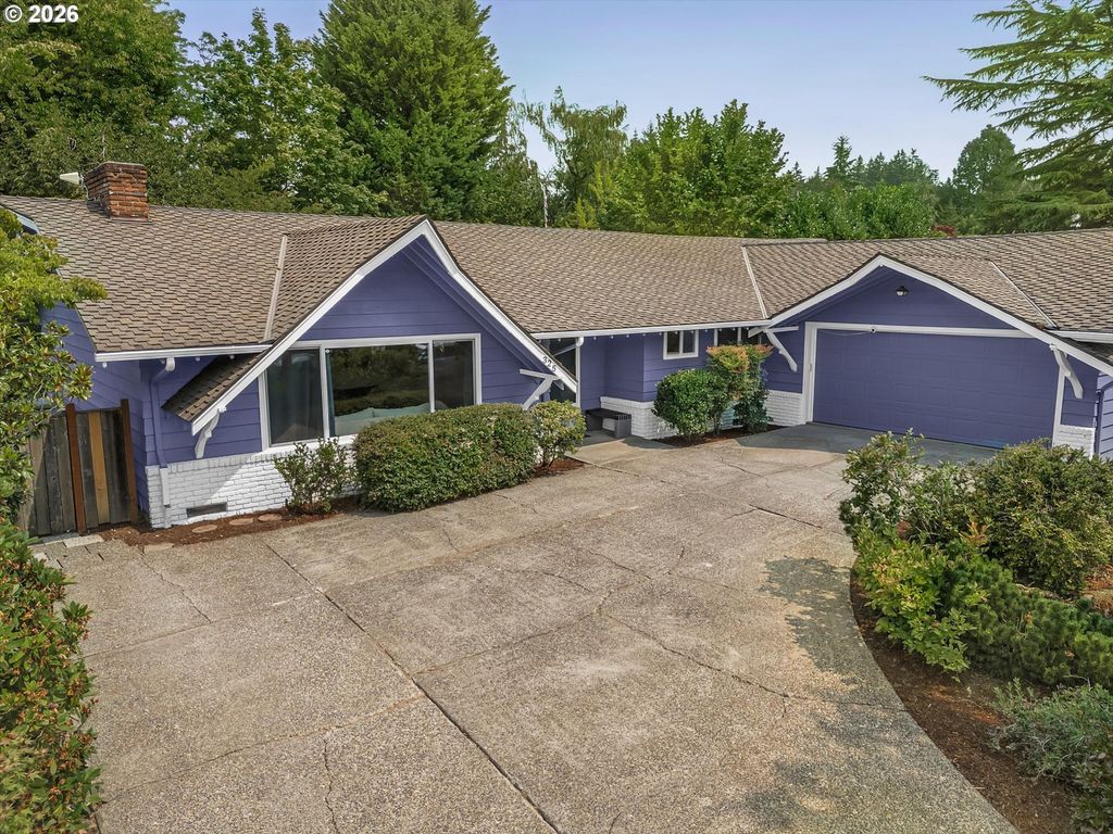 325 Nw Orchard Dr, Portland