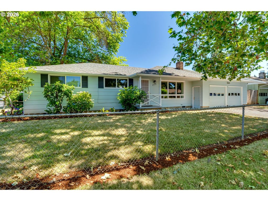 2093 Grove St, Eugene