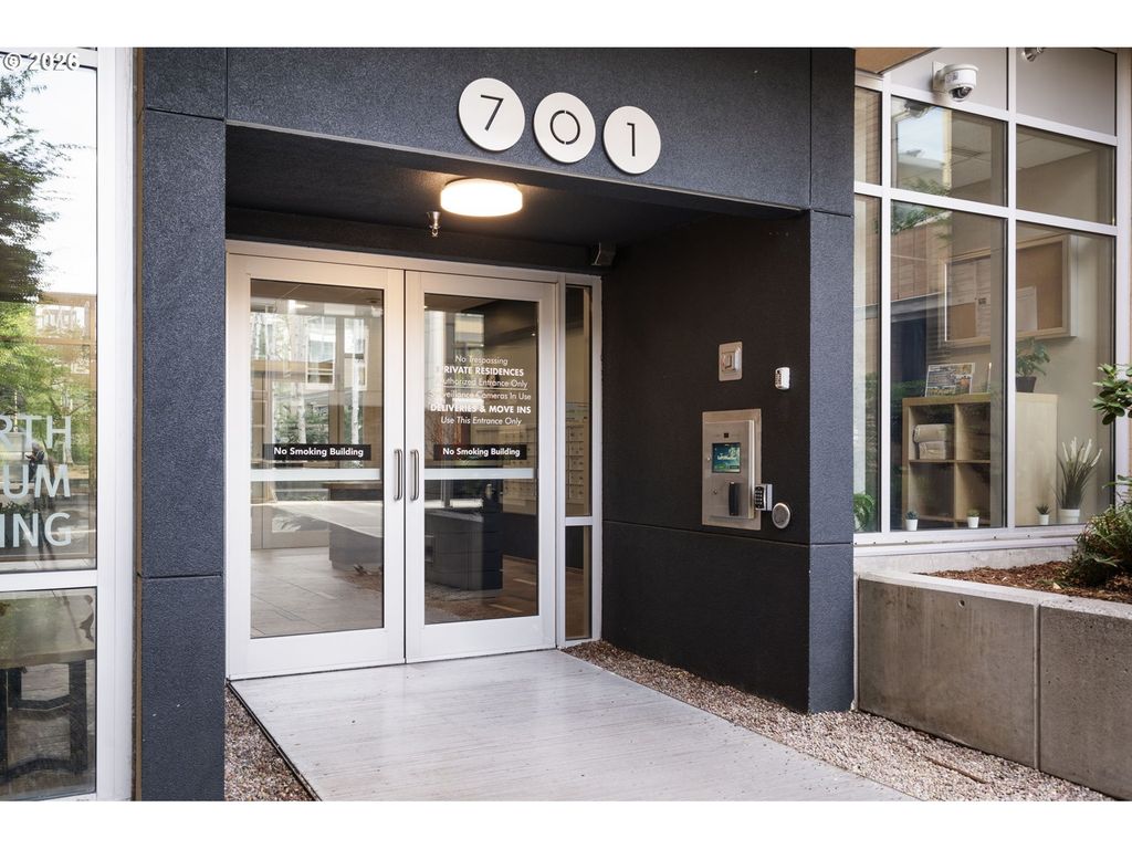 701 Columbia St 314, Vancouver