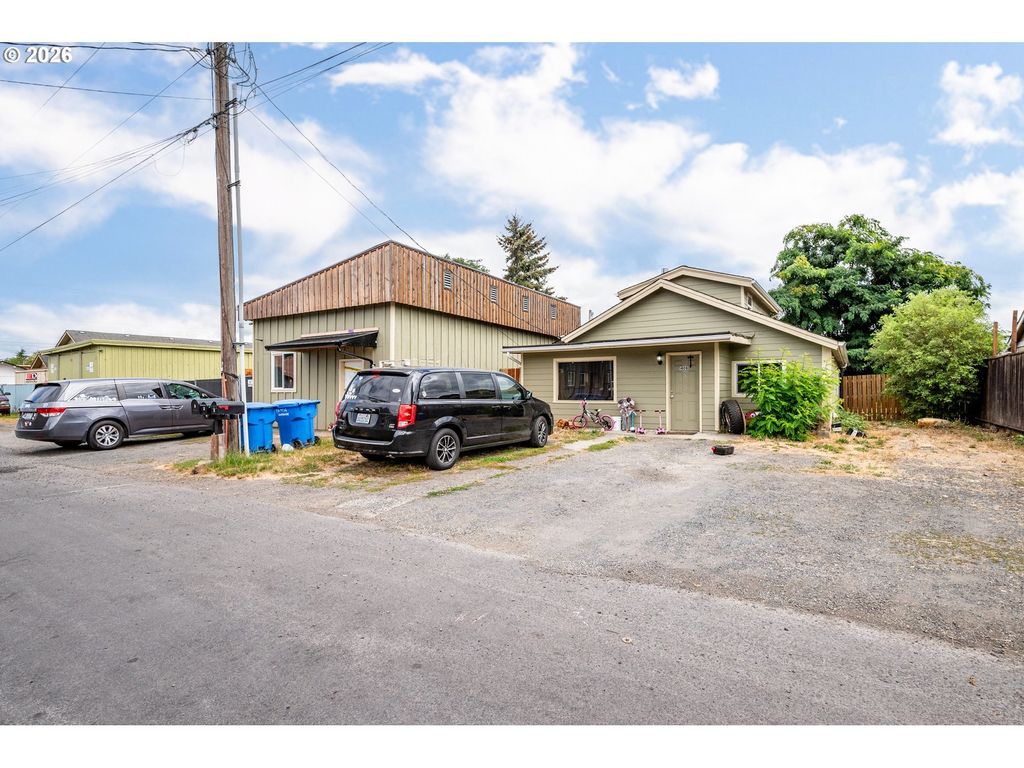 1408 S 5th Ave, Kelso