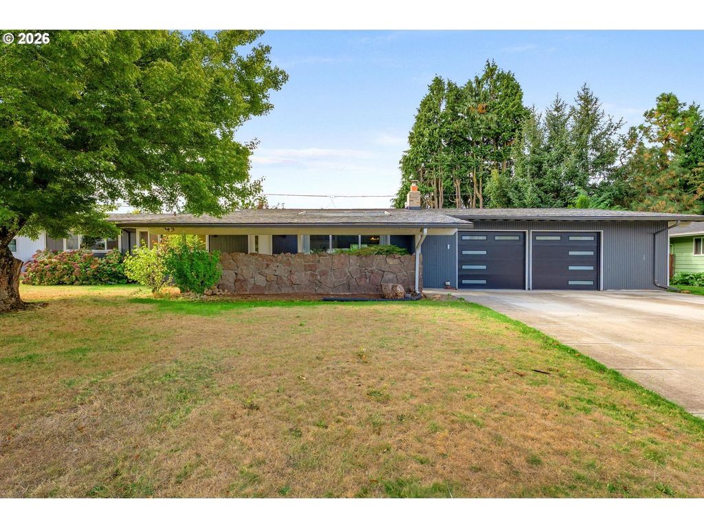 14130 Ne Russell St, Portland