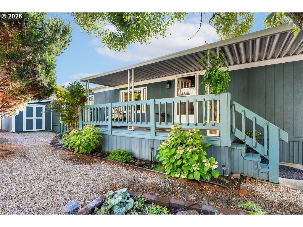 1475 Green Acres Rd 121, Eugene