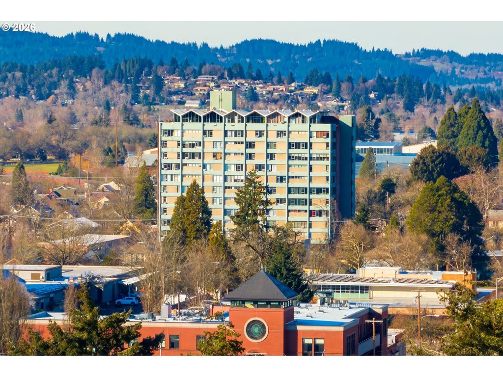 1313 Lincoln St 401, Eugene