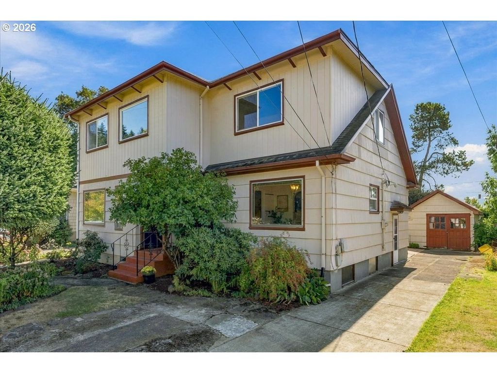 6126 Se Stephens St, Portland
