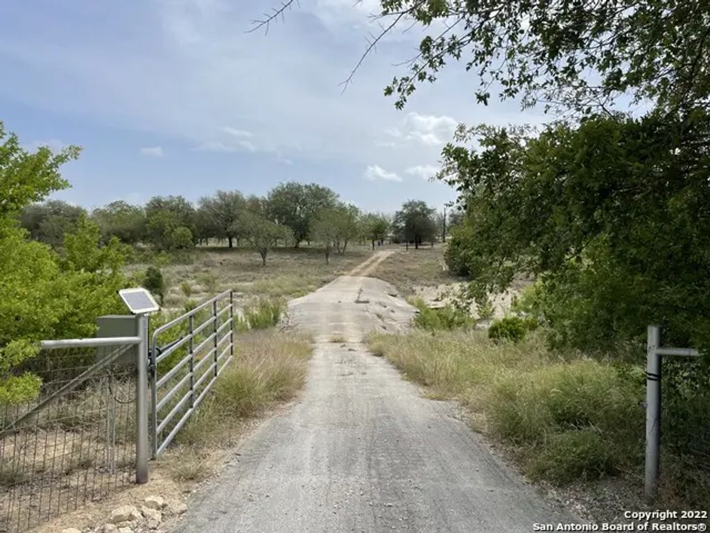 8226 Fm 471 N, San Antonio